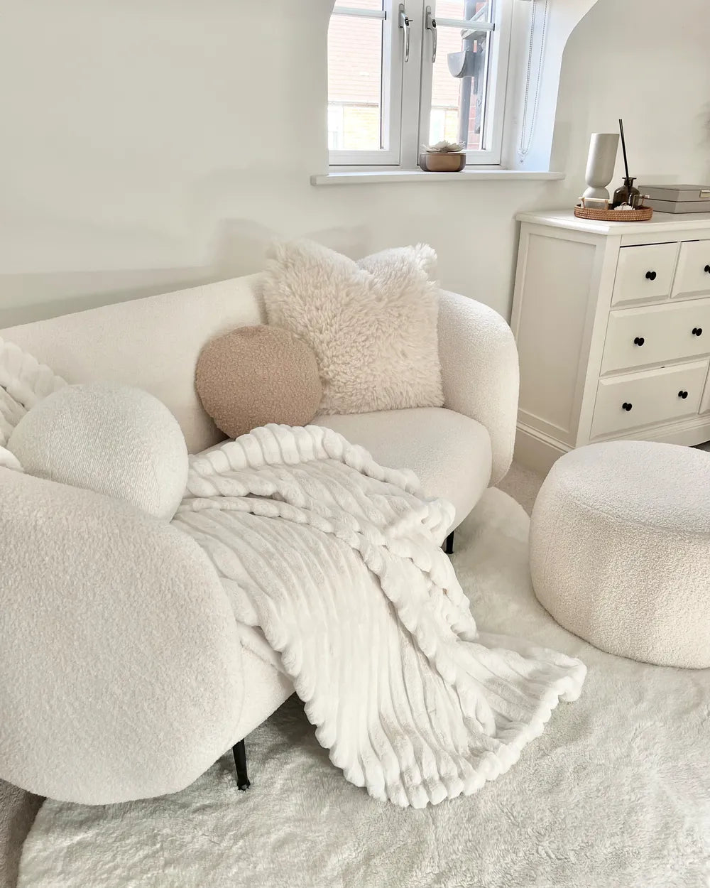 Sofa 2 Seater Fabric Black/ White Liora