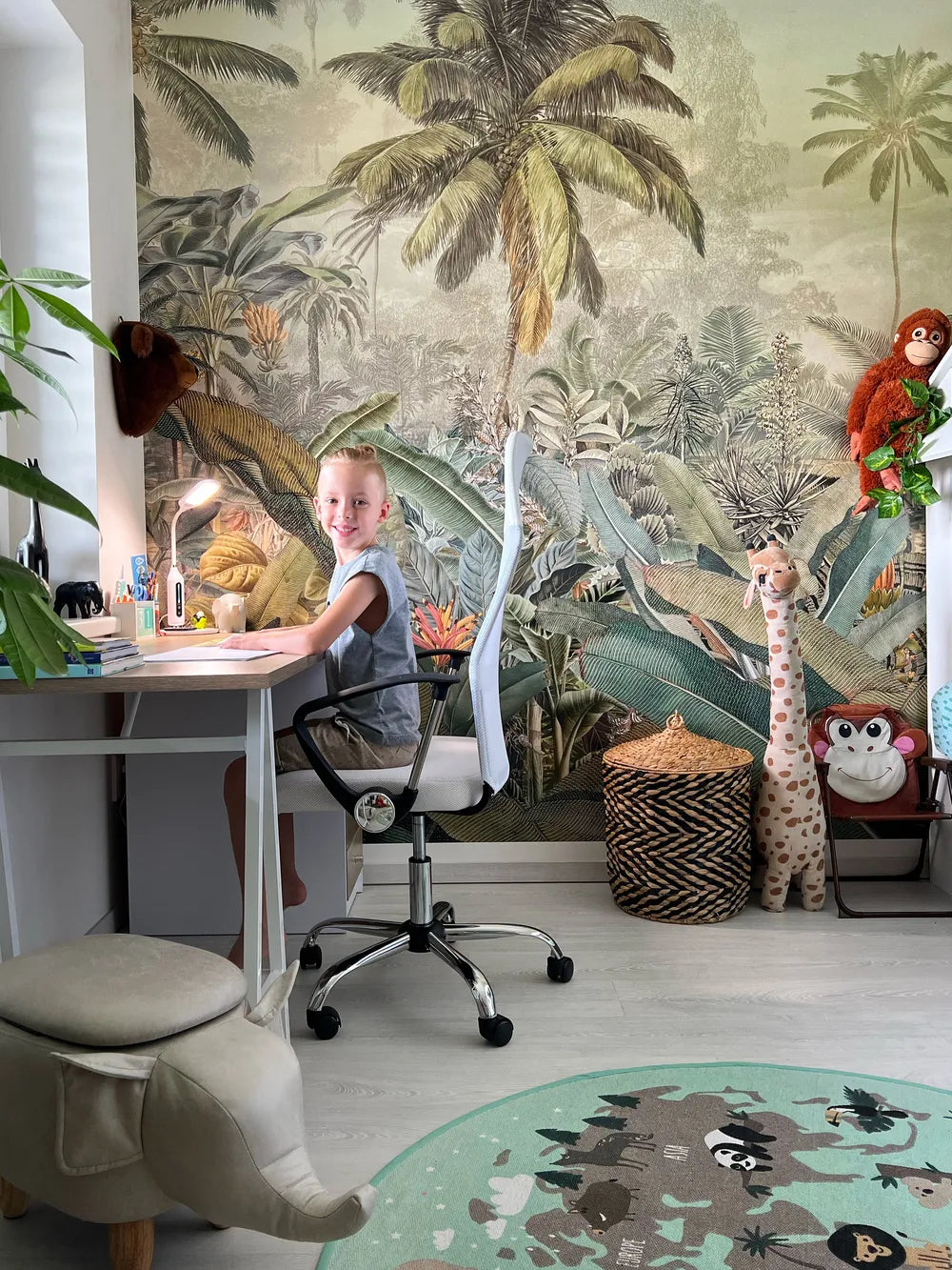 Office Chair White Taneha