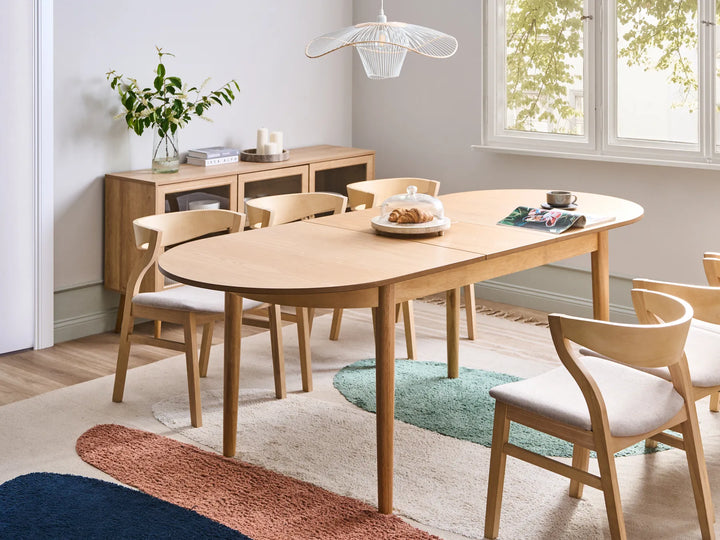 Wooden dining table 180–220 cm