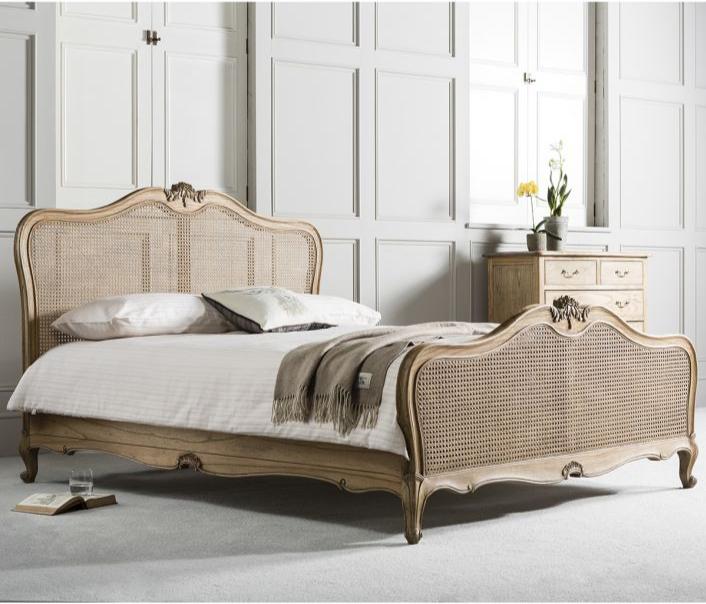 Weathered 6’ Cane Bed Minier