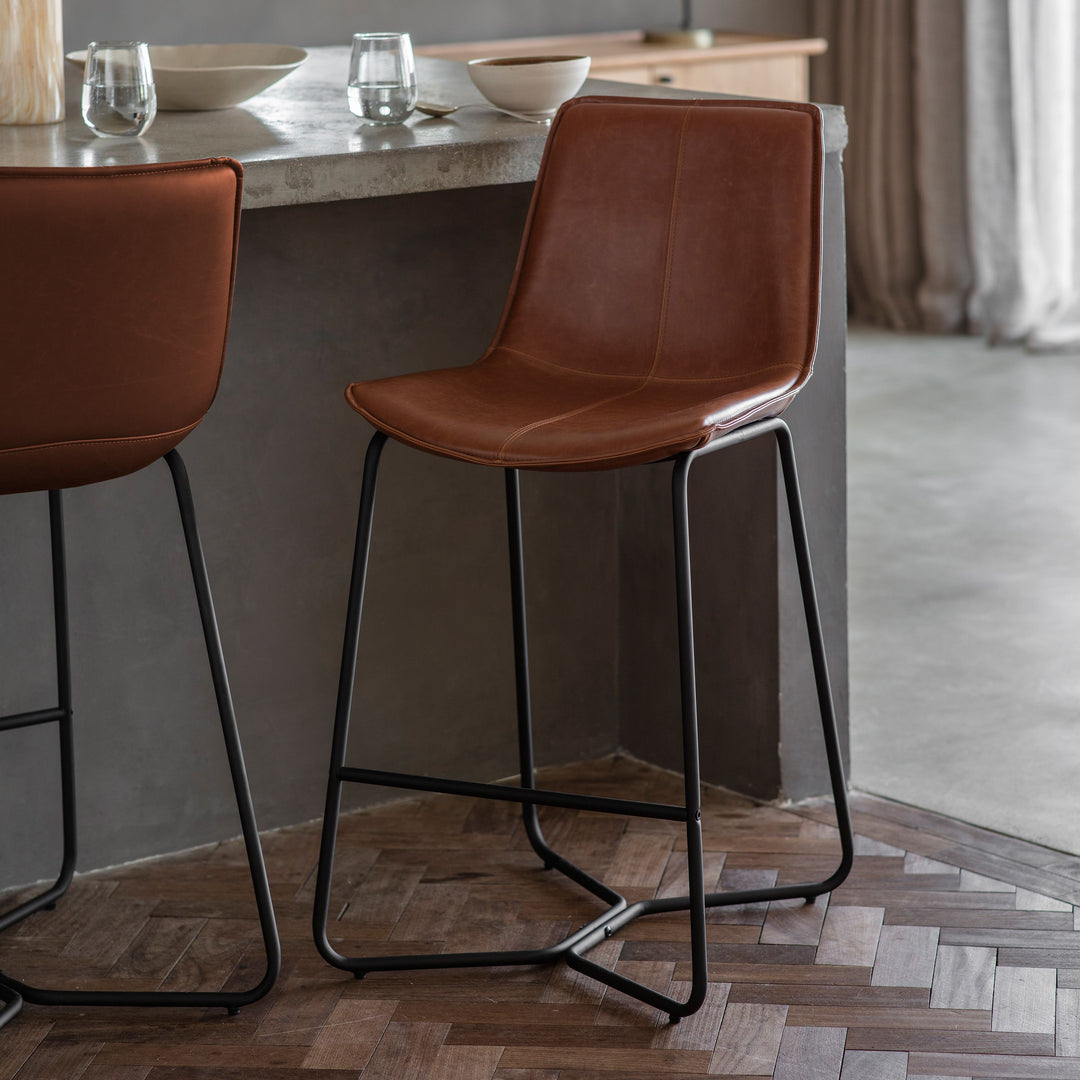 Bar Stool Set of 2 Castaldo