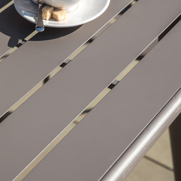 Outdoor Table Eules
