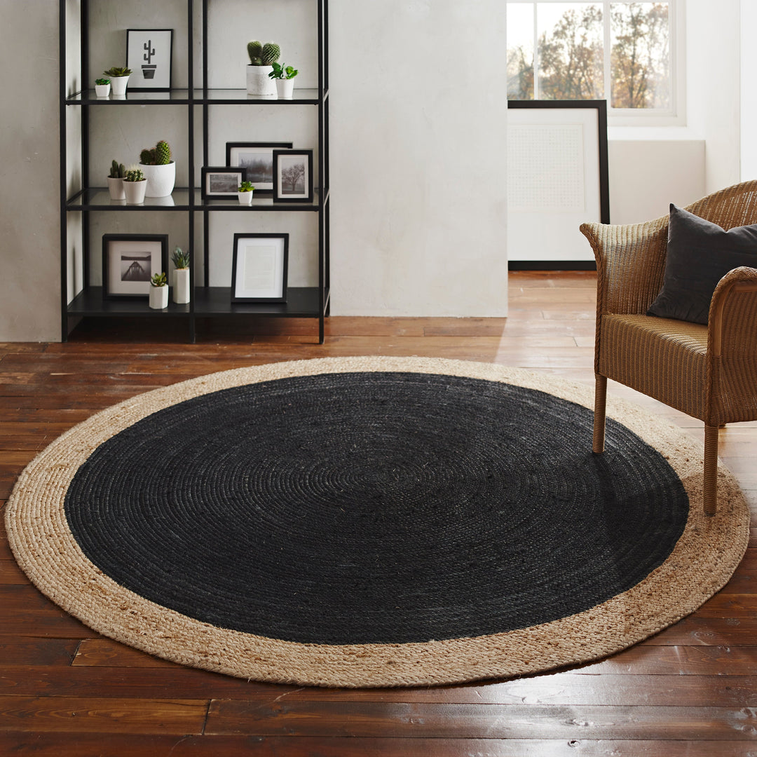 Corum Soft Jute Rug with Charcoal Centre