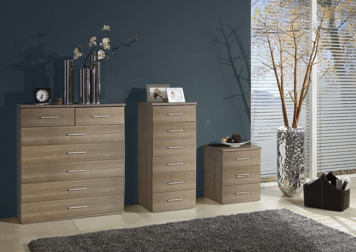 Oak Effect Narrow Chest Of Drawers Farnhill