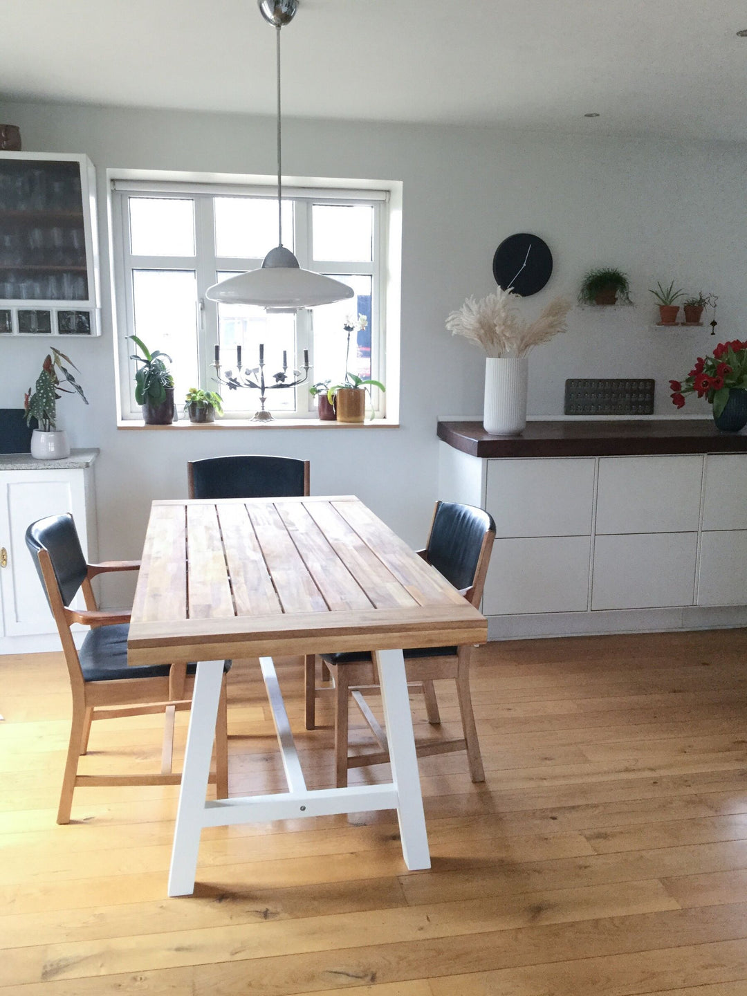 Acacia Wood Bench White 140 cm Scania